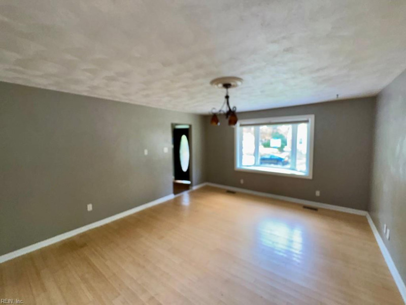 Photo 9 of 30 residential for sale in Norfolk virginia