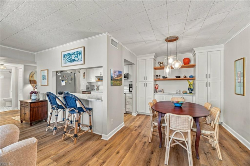 Photo 10 of 43 residential for sale in Virginia Beach virginia