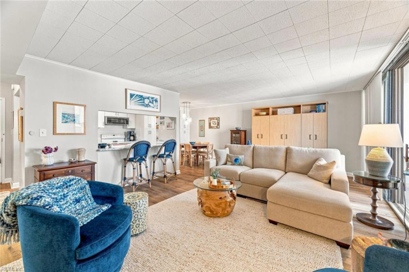 Photo 12 of 43 residential for sale in Virginia Beach virginia