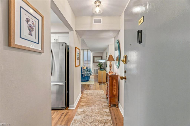 Photo 4 of 43 residential for sale in Virginia Beach virginia
