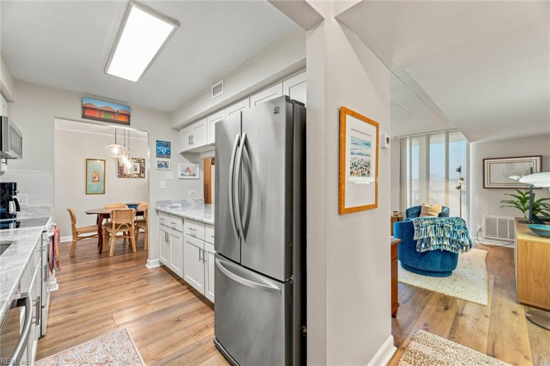 Photo 5 of 43 residential for sale in Virginia Beach virginia