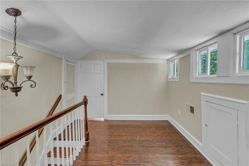 Photo 35 of 43 residential for sale in Hampton virginia Photo 35 of 43 residential for sale in Hampton virginia