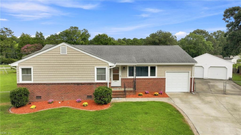Photo 10 of 44 residential for sale in Chesapeake virginia
