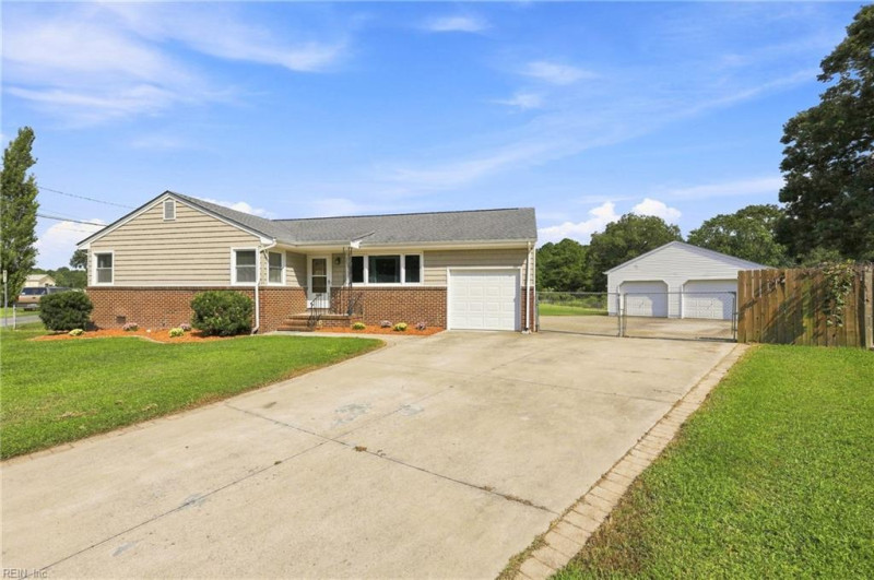 Photo 11 of 44 residential for sale in Chesapeake virginia