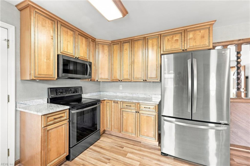 Photo 24 of 44 residential for sale in Chesapeake virginia