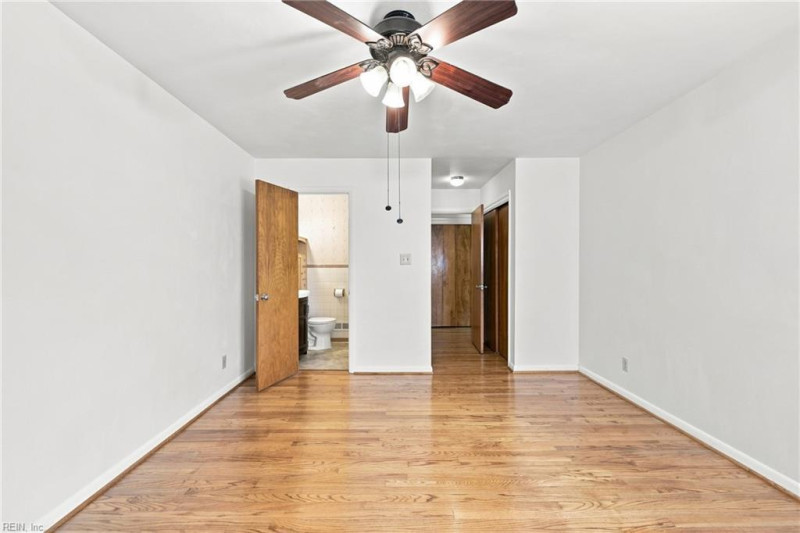 Photo 29 of 44 residential for sale in Chesapeake virginia