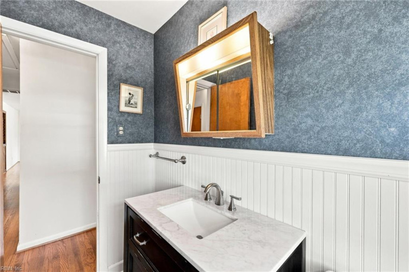 Photo 37 of 44 residential for sale in Chesapeake virginia