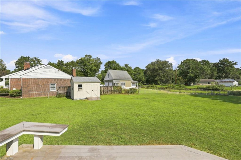 Photo 43 of 44 residential for sale in Chesapeake virginia