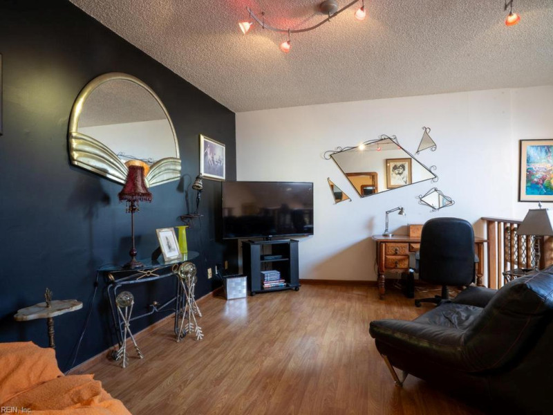 Photo 15 of 24 residential for sale in Virginia Beach virginia