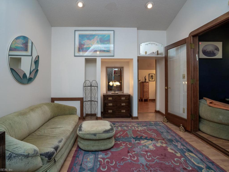 Photo 17 of 24 residential for sale in Virginia Beach virginia