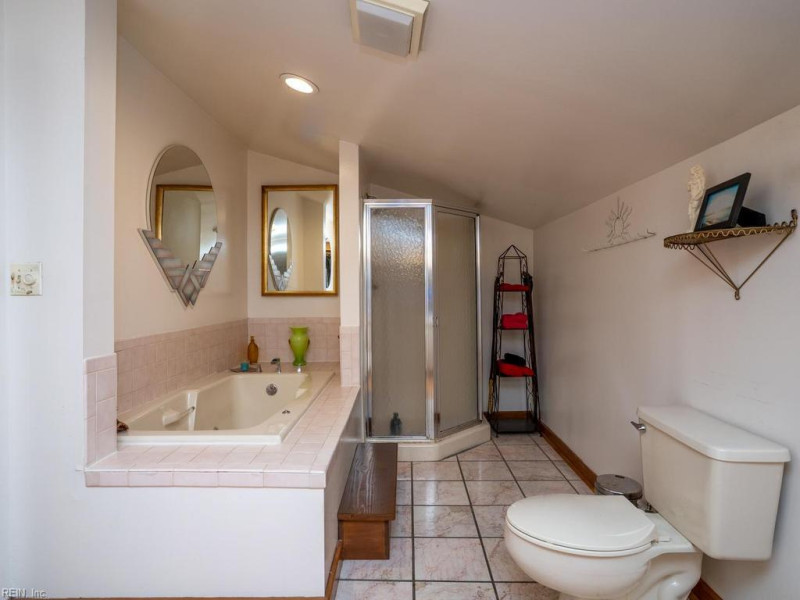 Photo 18 of 24 residential for sale in Virginia Beach virginia