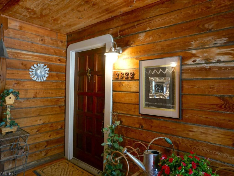Photo 5 of 24 residential for sale in Virginia Beach virginia