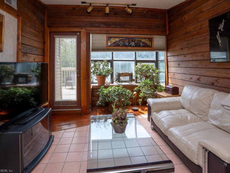 Photo 9 of 24 residential for sale in Virginia Beach virginia