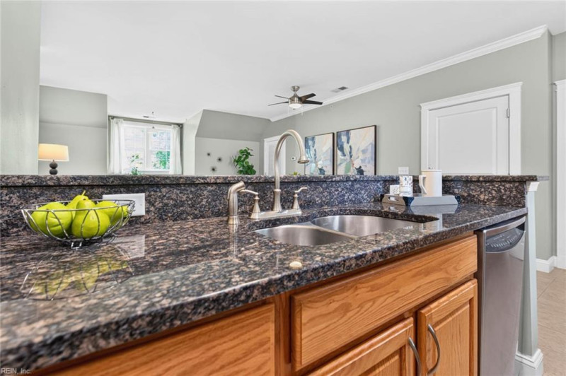 Photo 10 of 43 residential for sale in Norfolk virginia