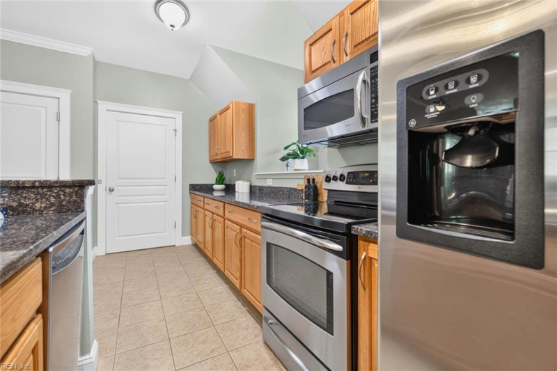 Photo 11 of 43 residential for sale in Norfolk virginia