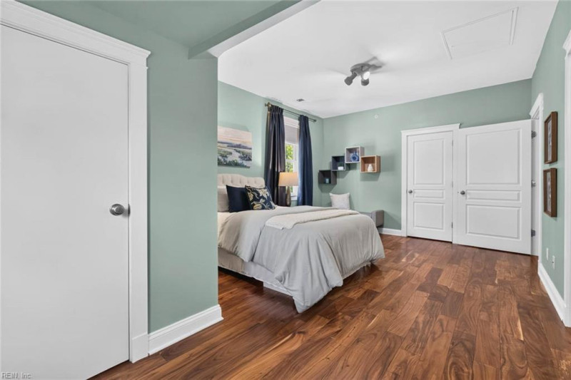 Photo 22 of 43 residential for sale in Norfolk virginia