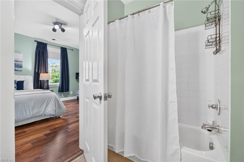 Photo 27 of 43 residential for sale in Norfolk virginia