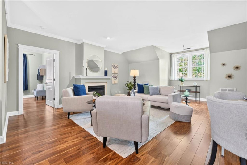 Photo 3 of 43 residential for sale in Norfolk virginia