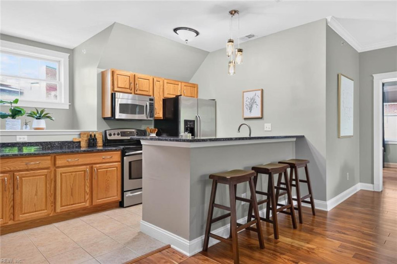 Photo 4 of 43 residential for sale in Norfolk virginia