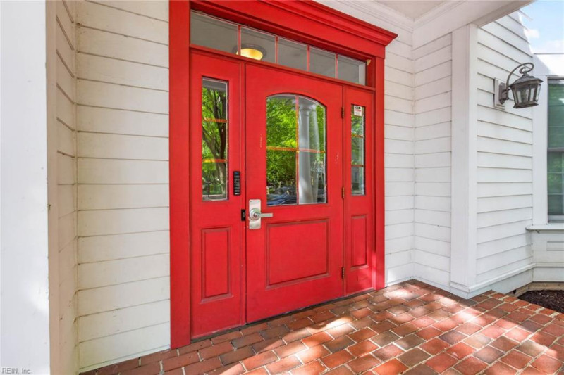 Photo 6 of 43 residential for sale in Norfolk virginia
