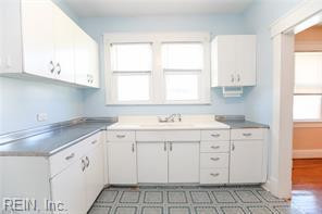 Photo 12 of 29 residential for sale in Norfolk virginia