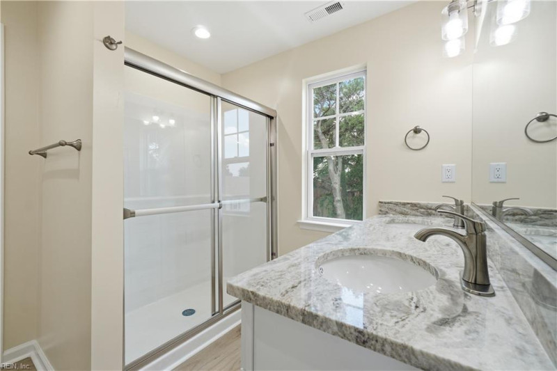 Photo 12 of 50 residential for sale in Norfolk virginia