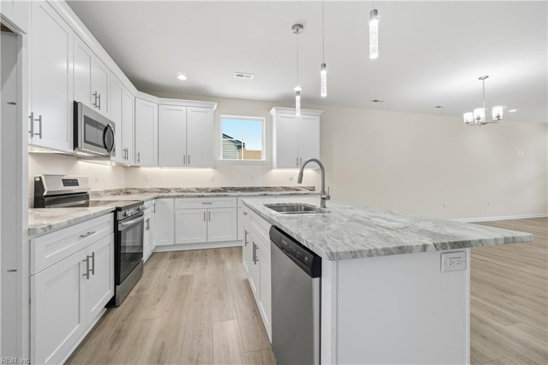 Photo 14 of 50 residential for sale in Norfolk virginia