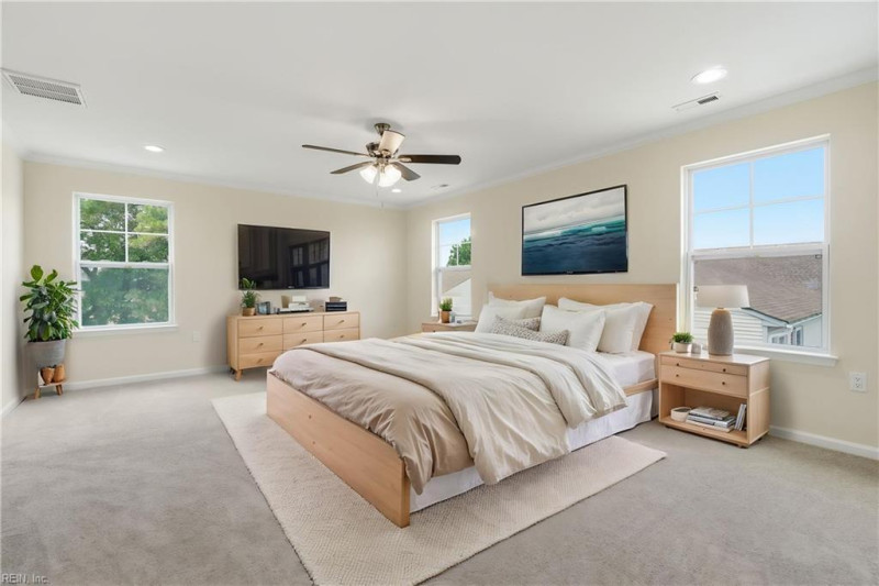 Photo 18 of 50 residential for sale in Norfolk virginia