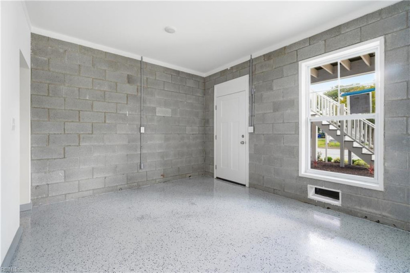 Photo 34 of 50 residential for sale in Norfolk virginia
