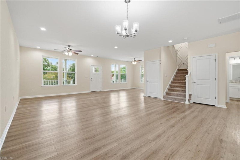 Photo 6 of 50 residential for sale in Norfolk virginia