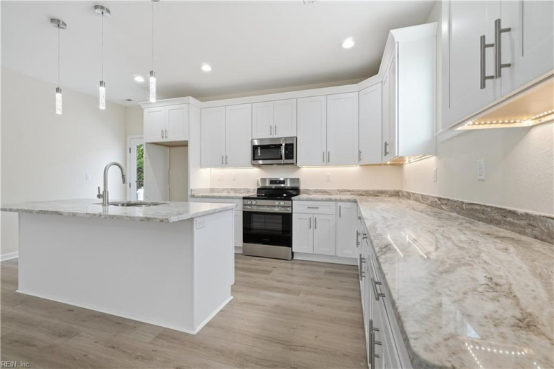 Photo 9 of 50 residential for sale in Norfolk virginia