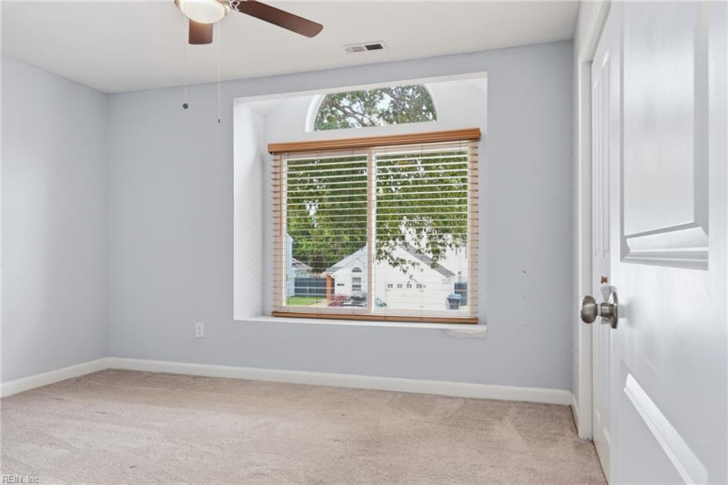 Photo 13 of 21 residential for sale in Virginia Beach virginia