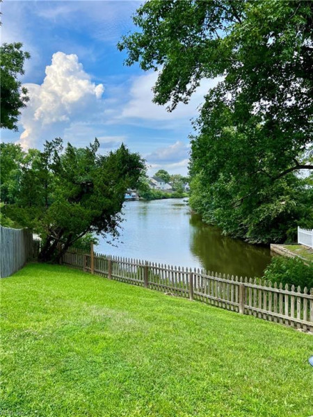 Photo 2 of 21 residential for sale in Virginia Beach virginia