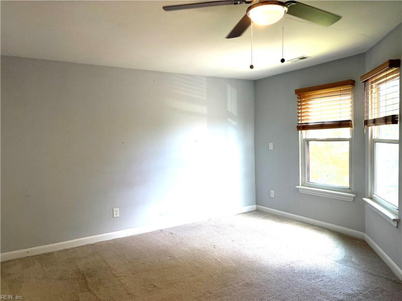 Photo 9 of 21 residential for sale in Virginia Beach virginia