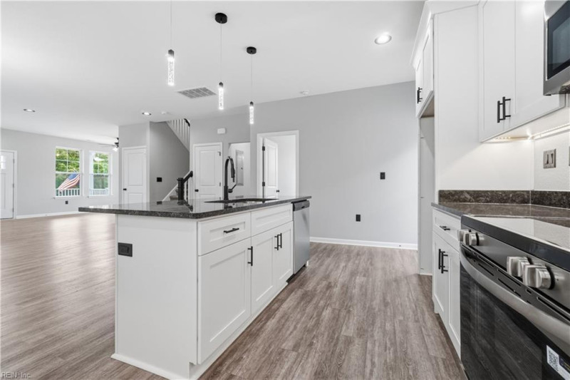 Photo 11 of 50 residential for sale in Norfolk virginia