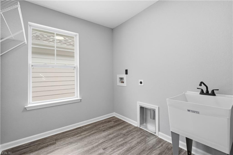 Photo 32 of 50 residential for sale in Norfolk virginia
