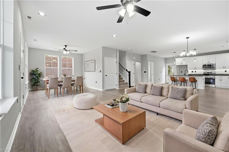 Photo 4 of 50 residential for sale in Norfolk virginia