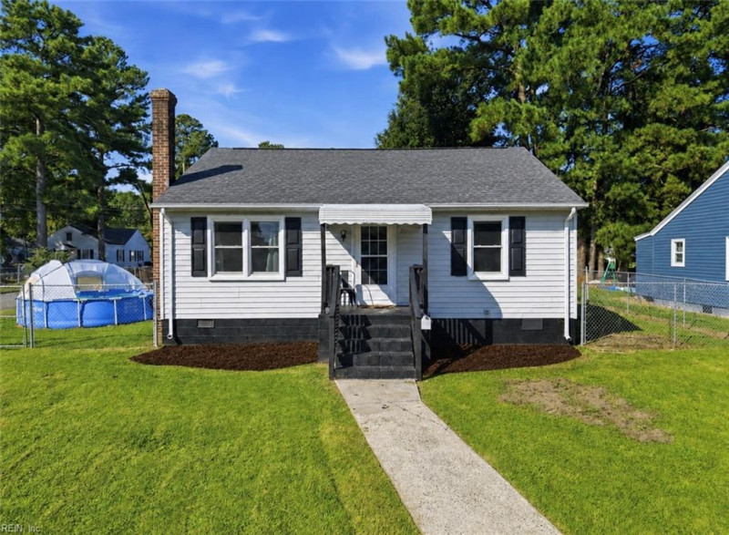 Photo 1 of 20 residential for sale in Franklin virginia