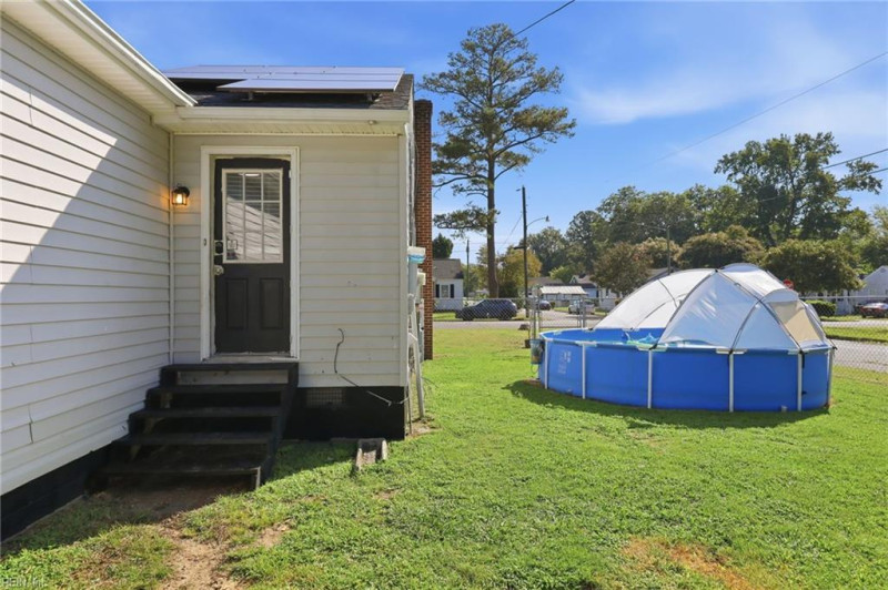 Photo 17 of 20 residential for sale in Franklin virginia