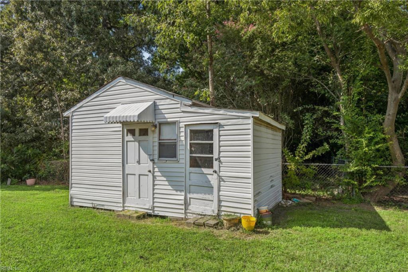 Photo 32 of 37 residential for sale in Hampton virginia