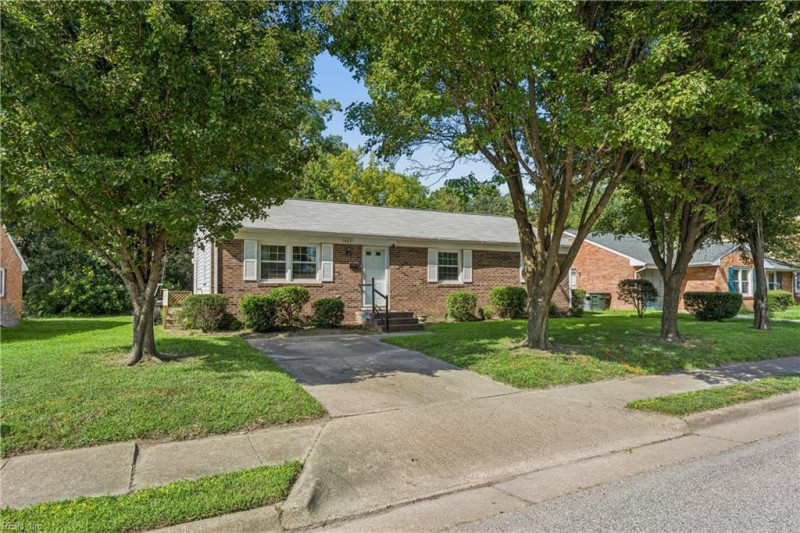 Photo 34 of 37 residential for sale in Hampton virginia
