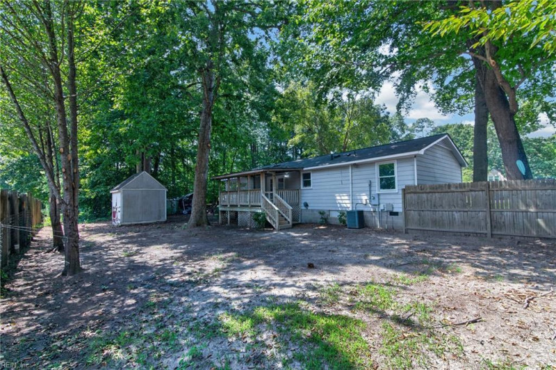 Photo 23 of 28 residential for sale in York County virginia