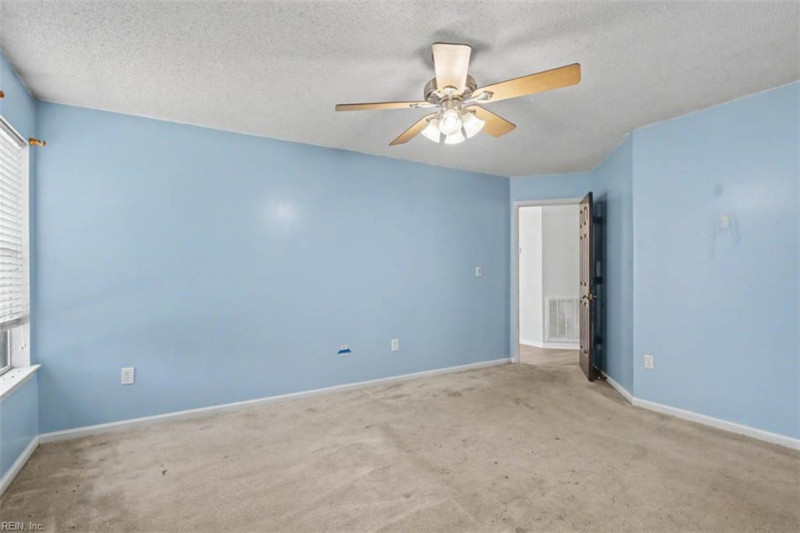 Photo 19 of 29 residential for sale in Suffolk virginia