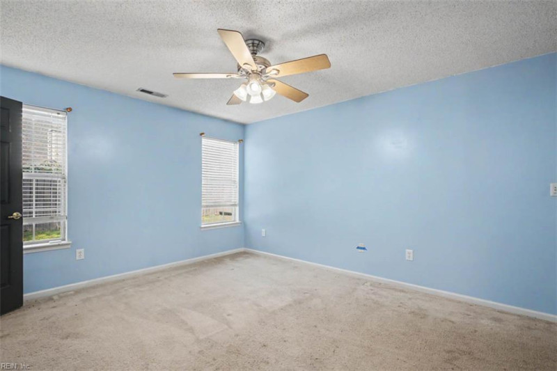Photo 20 of 29 residential for sale in Suffolk virginia