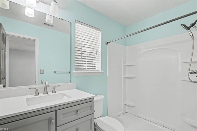 Photo 21 of 29 residential for sale in Suffolk virginia
