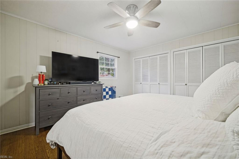 Photo 23 of 45 residential for sale in Norfolk virginia