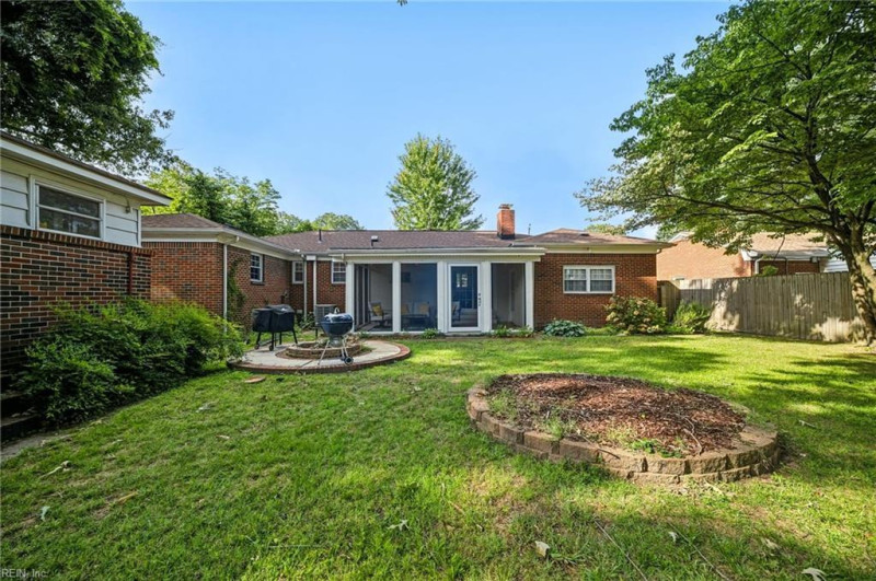 Photo 38 of 45 residential for sale in Norfolk virginia