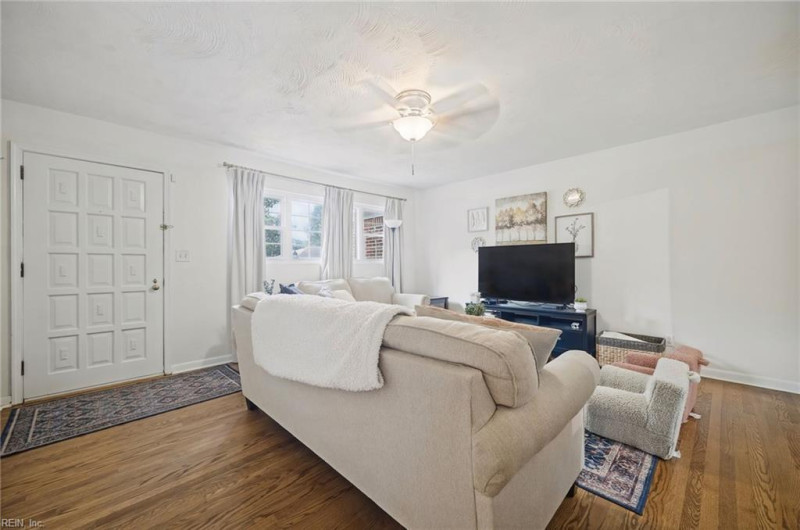 Photo 7 of 45 residential for sale in Norfolk virginia