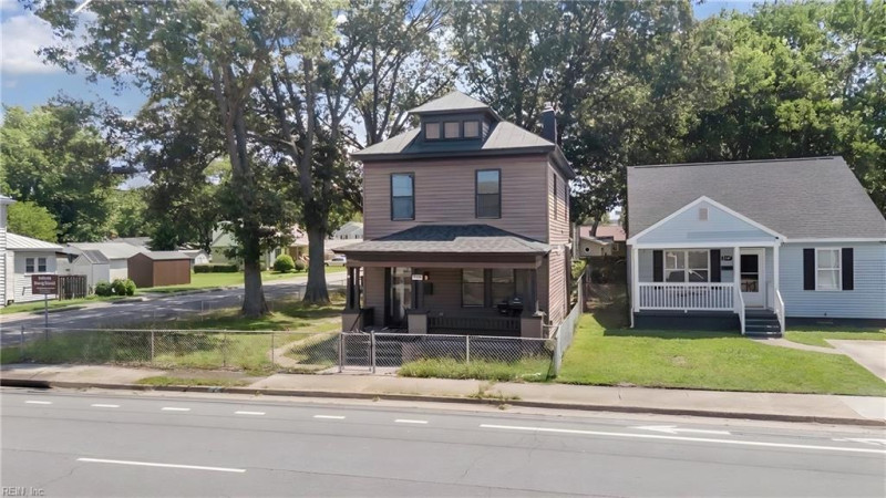 Photo 2 of 20 residential for sale in Portsmouth virginia