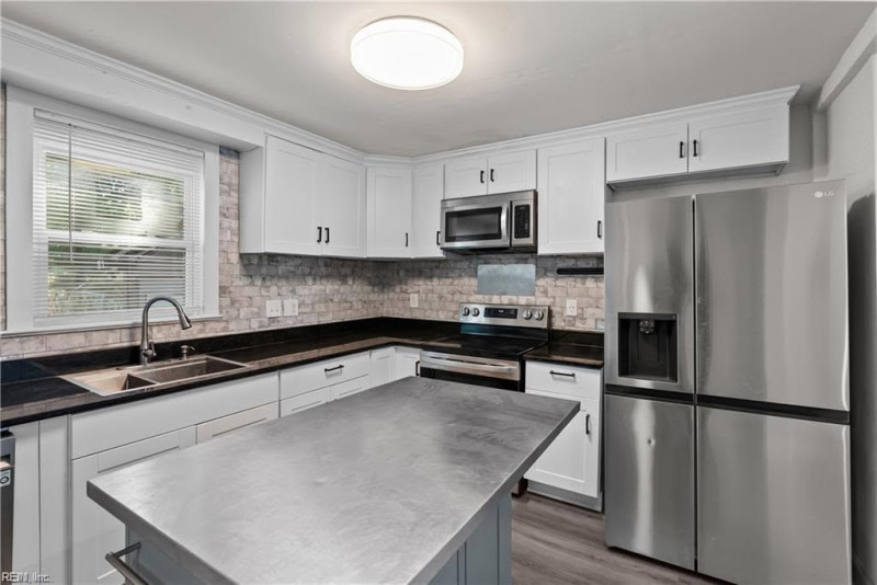 Photo 9 of 20 residential for sale in Portsmouth virginia
